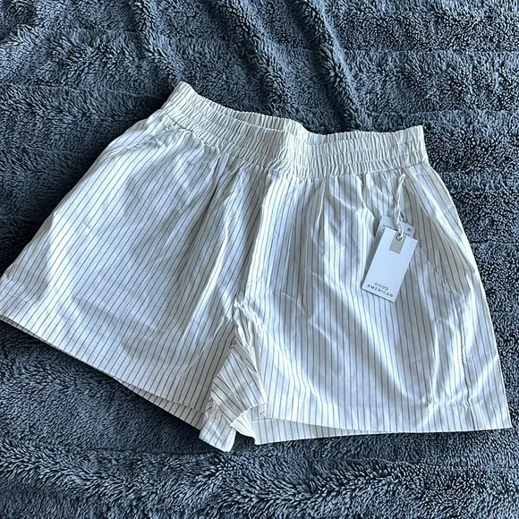 NWT Good American Cotton Striped Shorts size M 🩳 - Picture 1 of 4